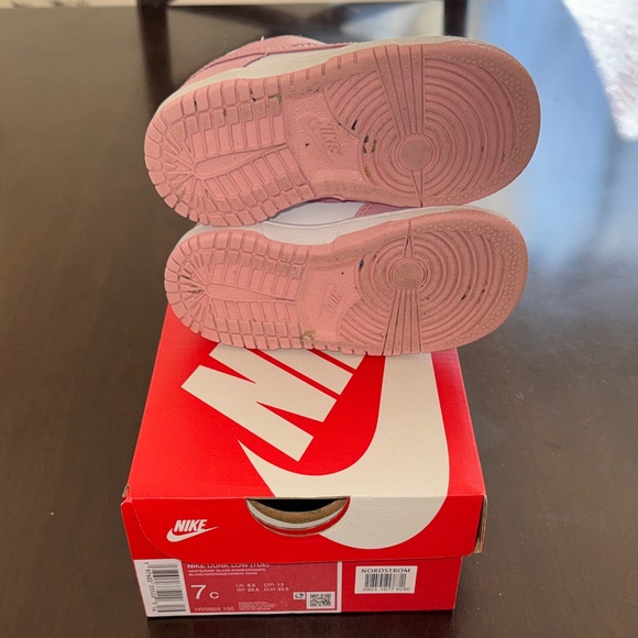 Nike Kids Dunk Low Rose Sneakers - Picture 9 of 11